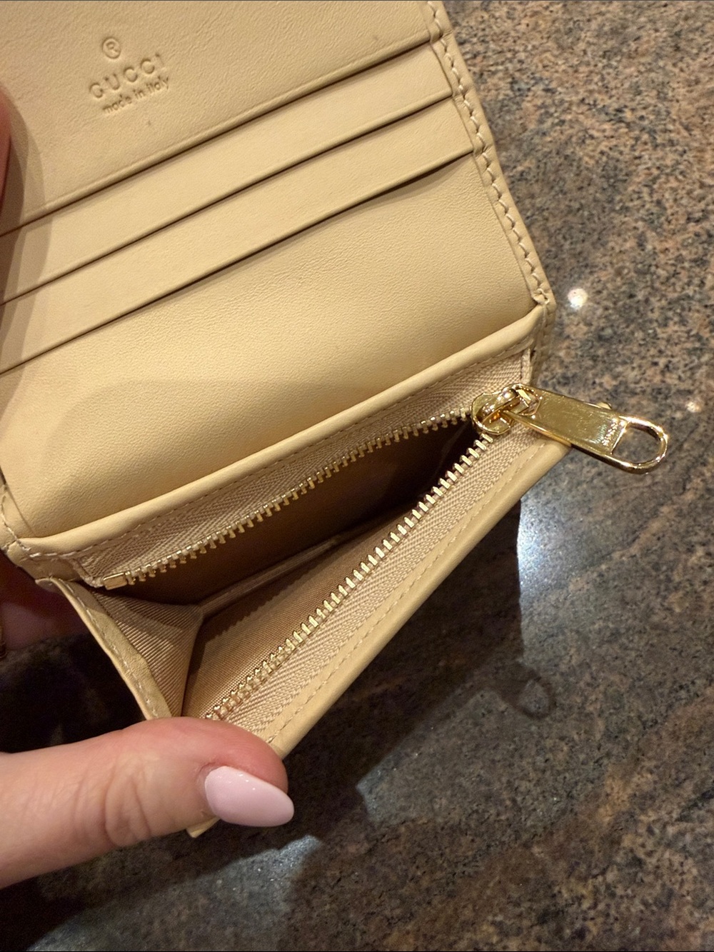 Gucci GG Supreme Wallet with Horsebit Print - Picture 9 of 9